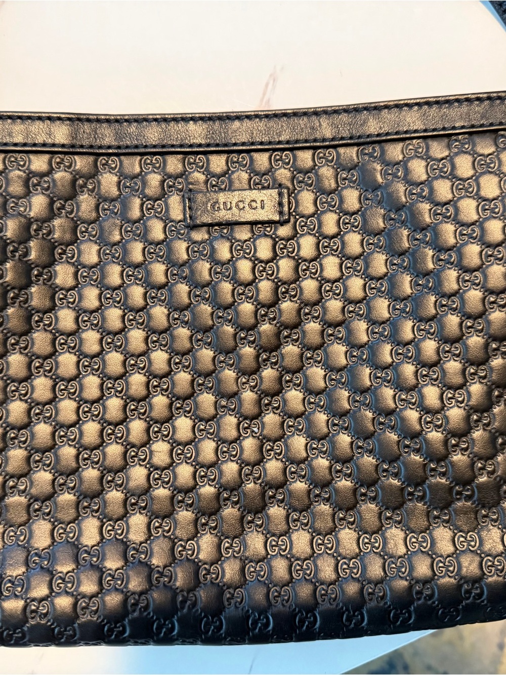 Gucci Microguccissima leather Embossed Interlocking G Crossbody Bag - Picture 4 of 10